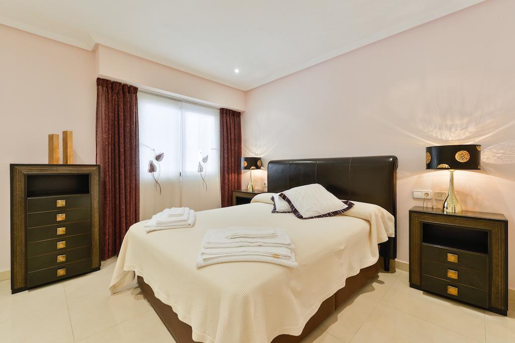 Villa Con Piscina Gigante Sant Francesc de s'Estany Chambre photo
